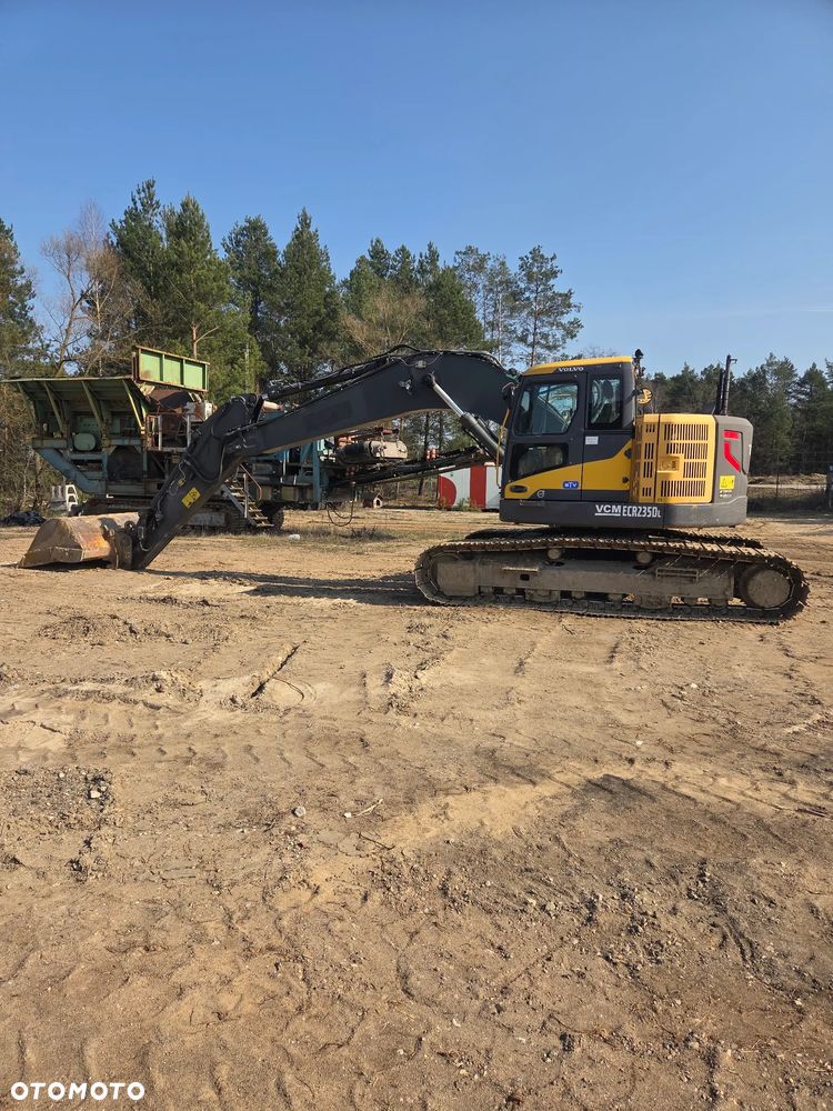 Volvo ECR235 - 3