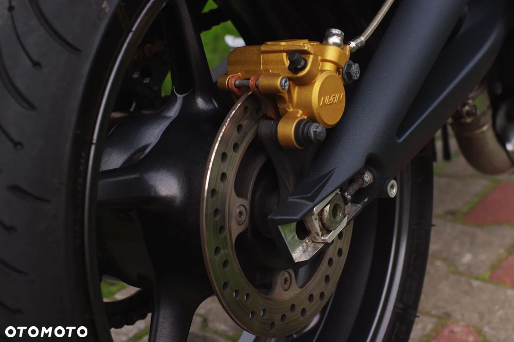Triumph Street Triple - 6