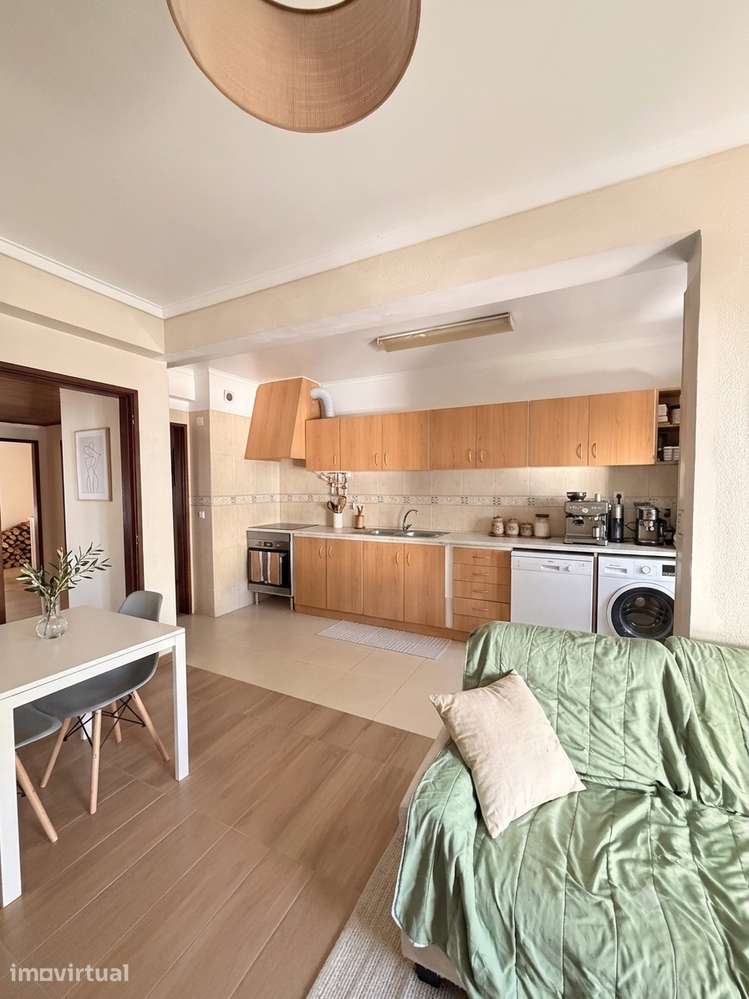 Apartamento T2 pronto a habitar com boas áreas - Grande imagem: 2/6