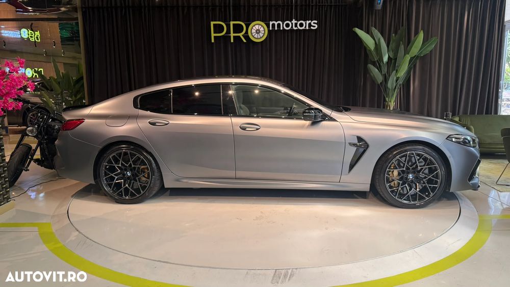 BMW M8 - 8