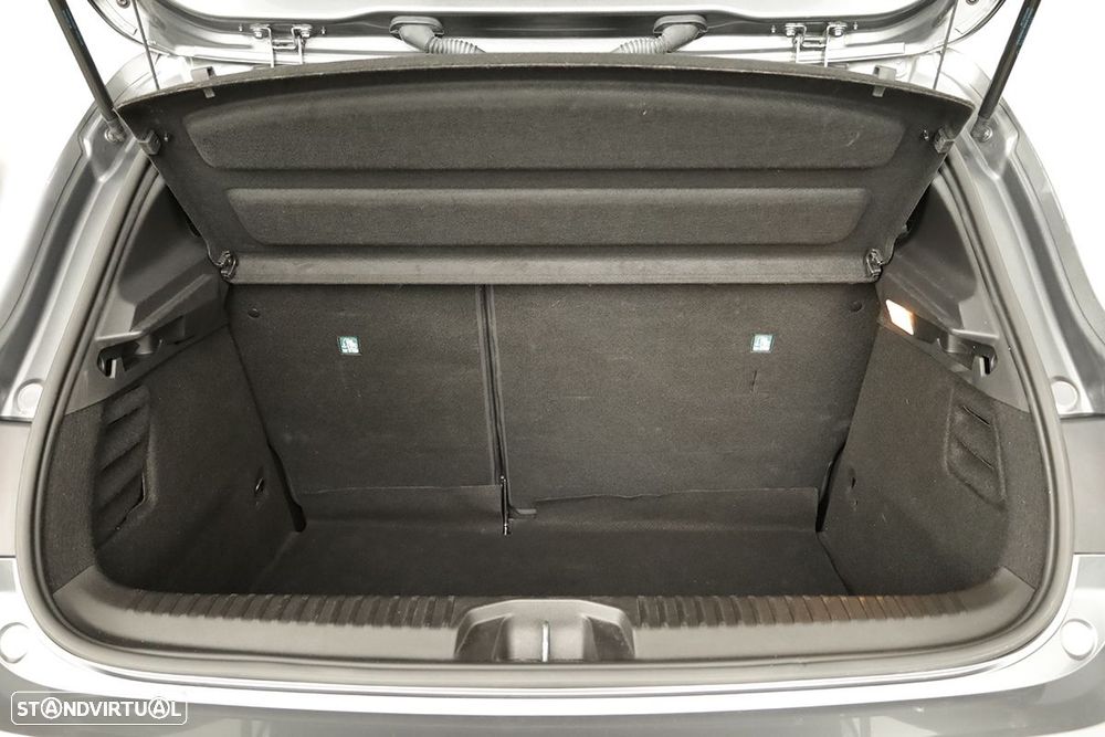 Renault Clio 1.0 TCe Evolution - 23