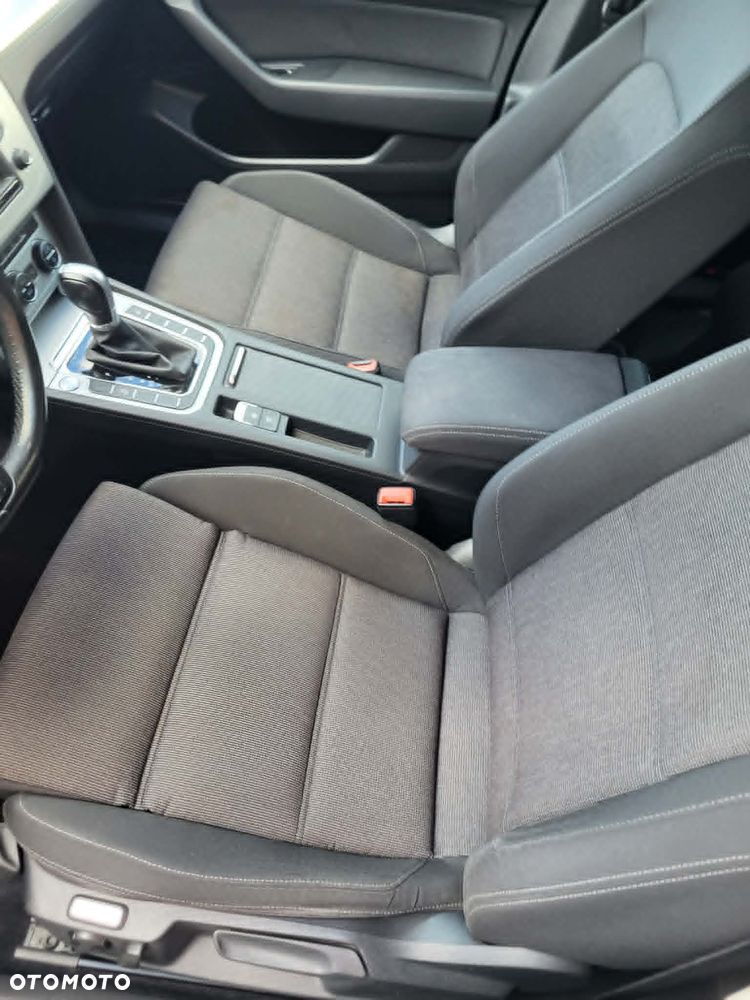 Volkswagen Passat 2.0 TDI SCR DSG Highline - 10