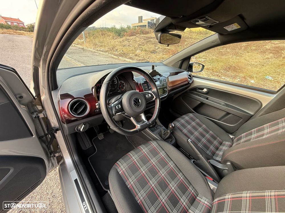 VW Up! GTI - 29