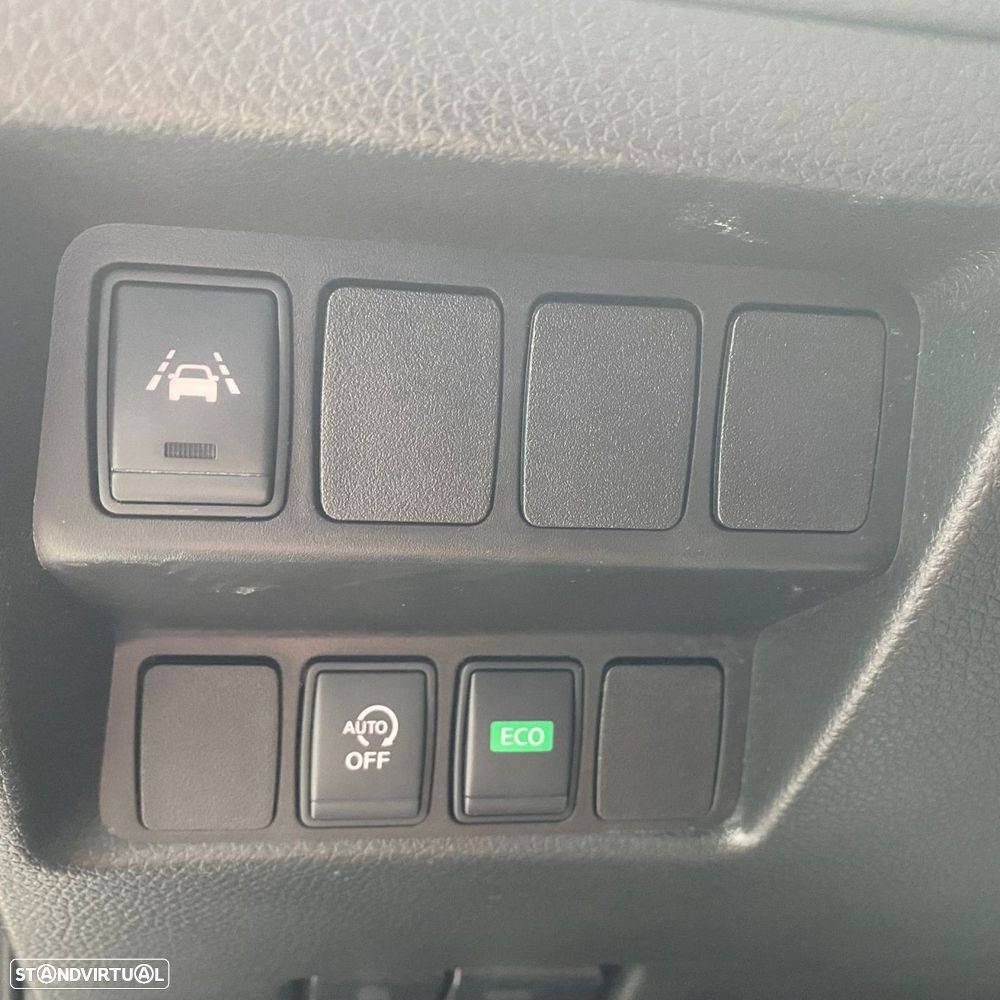 Nissan Qashqai 1.6 dCi N-Connecta Led Xtronic - 26