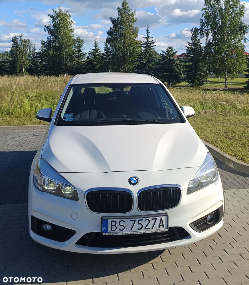 BMW Seria 2 218d - 6