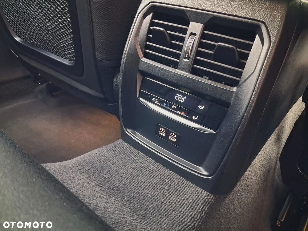 BMW Seria 3 318i Business Edition - 14