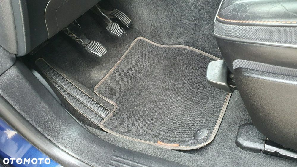 Volvo V40 D2 Drive-E Ocean Race - 15