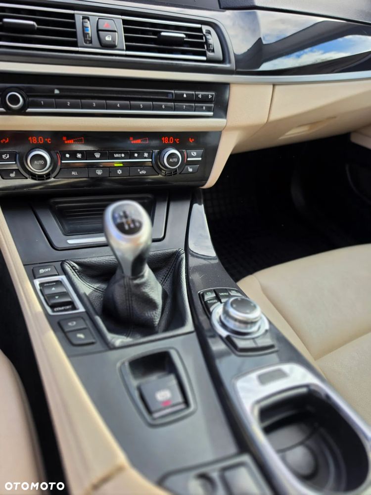 BMW Seria 5 520d - 11