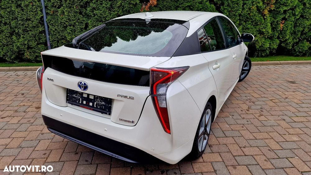 Toyota Prius 1.8 HSD Exclusive - 4
