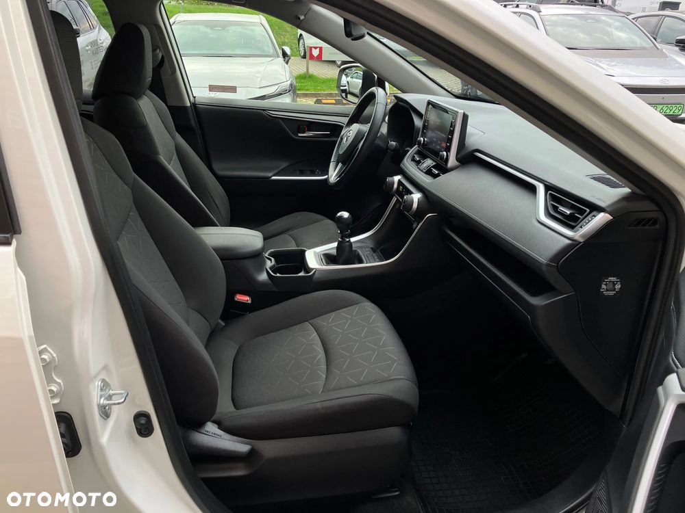 Toyota RAV4 2.0 Comfort 4x2 - 19