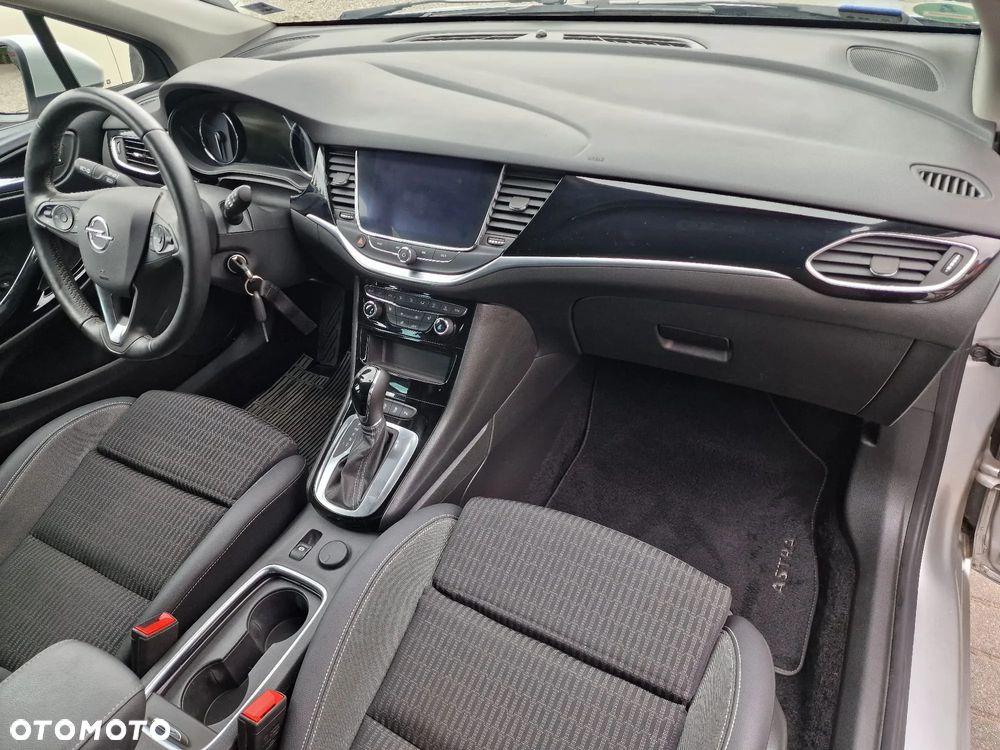 Opel Astra 1.5 D Start/Stop Automatik Design&Tech - 16