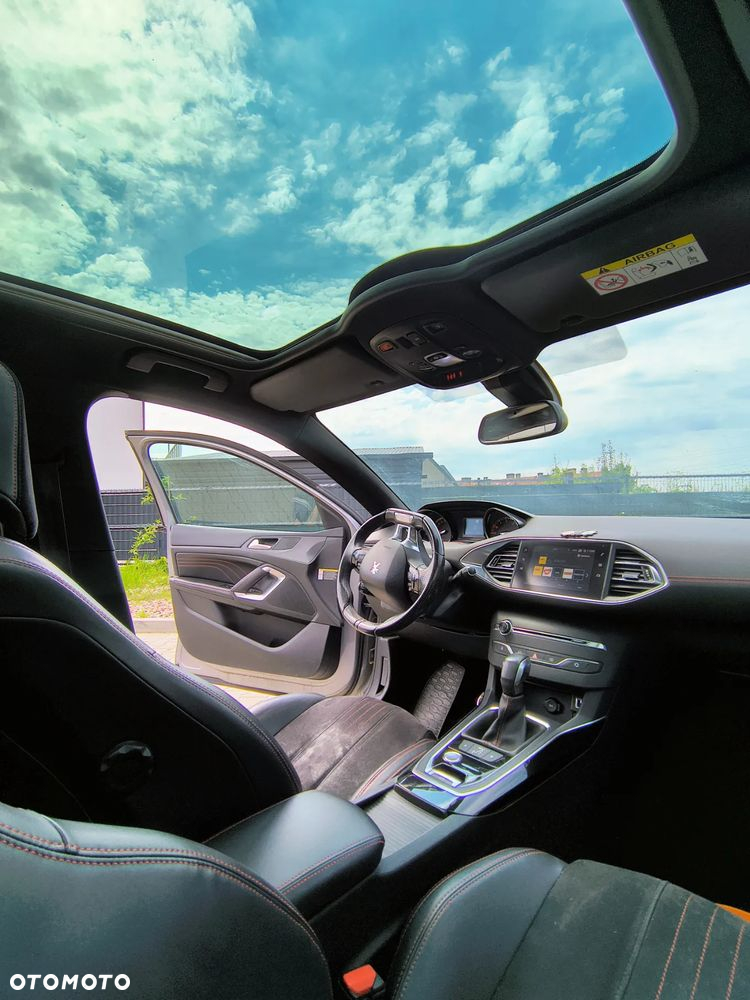 Peugeot 308 - 22