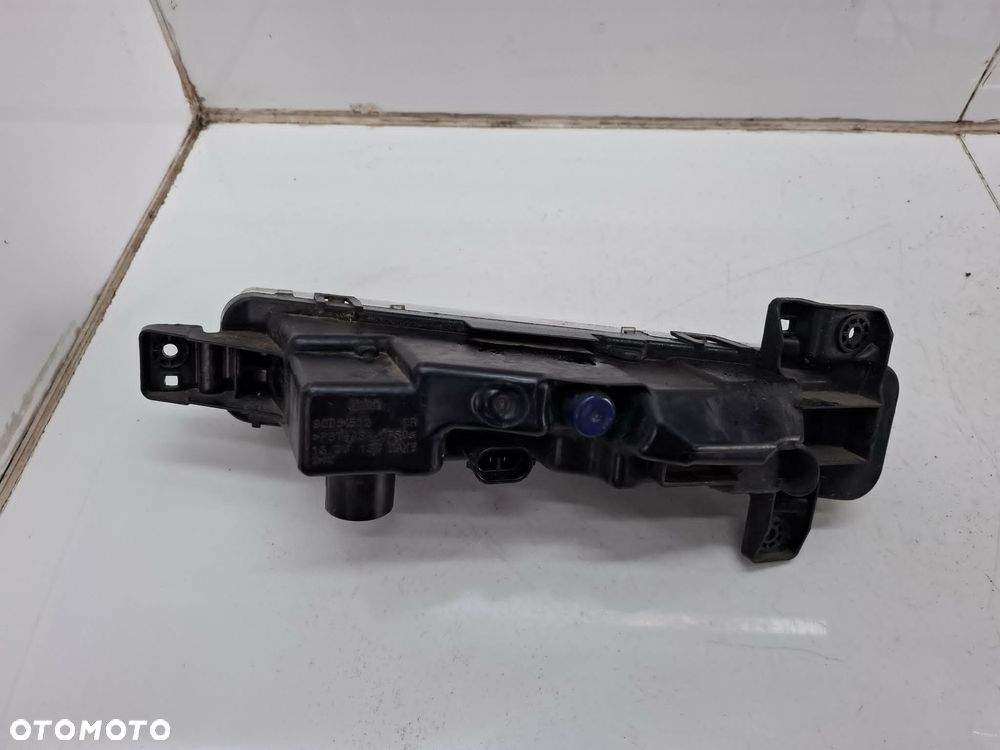 HALOGEN PRZECIWMGIELNY PRAWY PRZEDNI PRZÓD BMW G30 G31 90051532 ŁADNY - 7