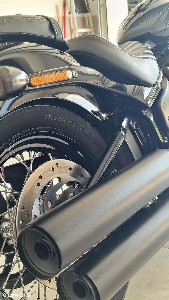 Harley-Davidson Softail Street Bob - 4