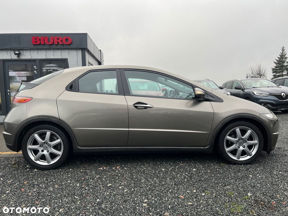 Honda Civic 1.8 Comfort - 2
