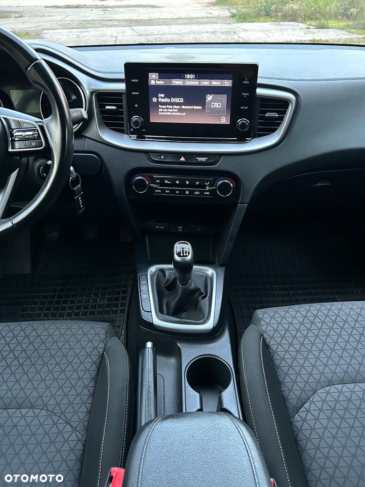 Kia XCeed 1.4 T-GDI M - 19