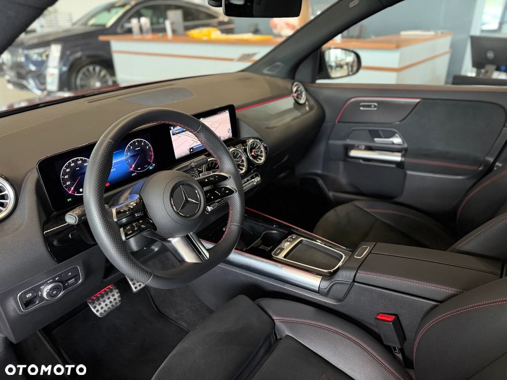 Mercedes-Benz GLA 200 AMG Line - 6