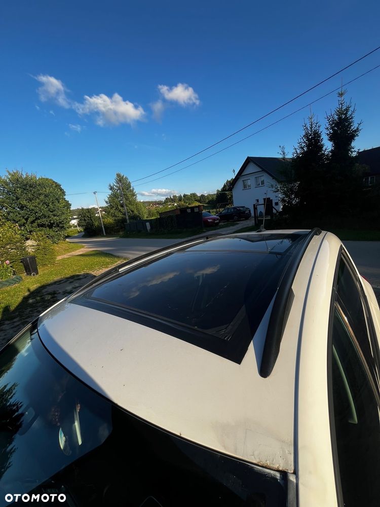Volkswagen Tiguan - 2