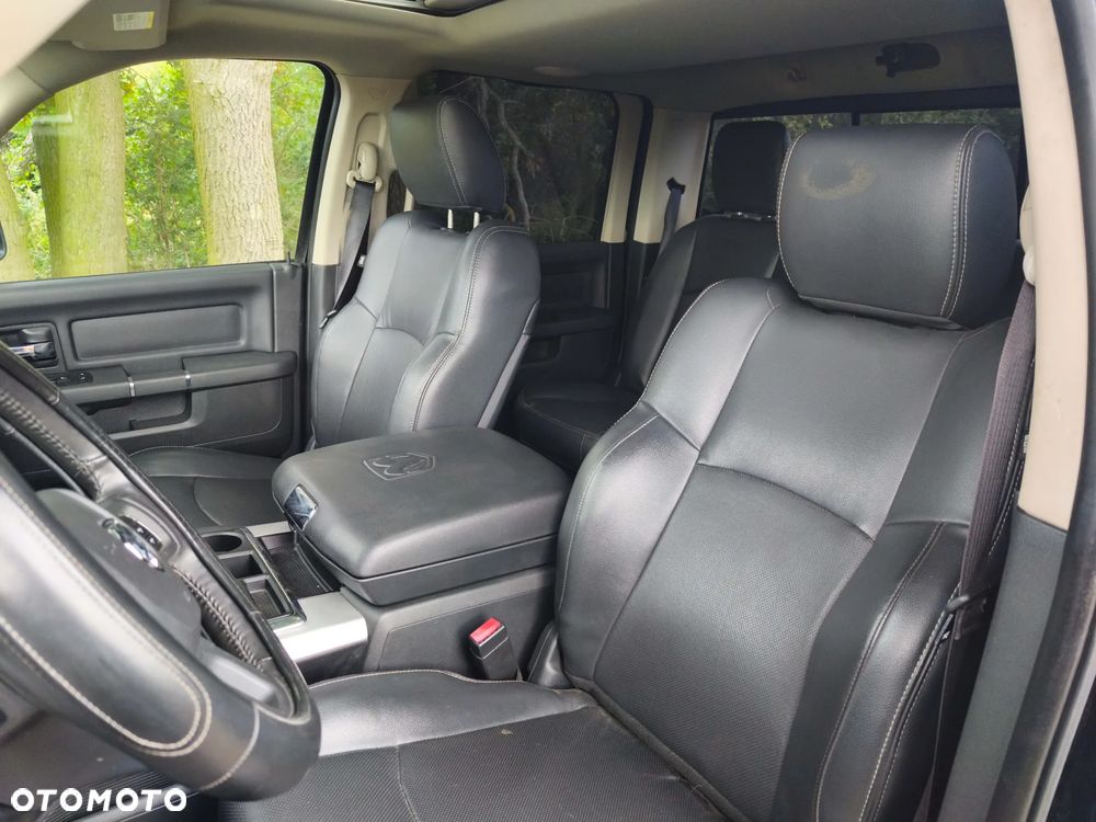 Dodge RAM 1500 5.7 4x4 - 14