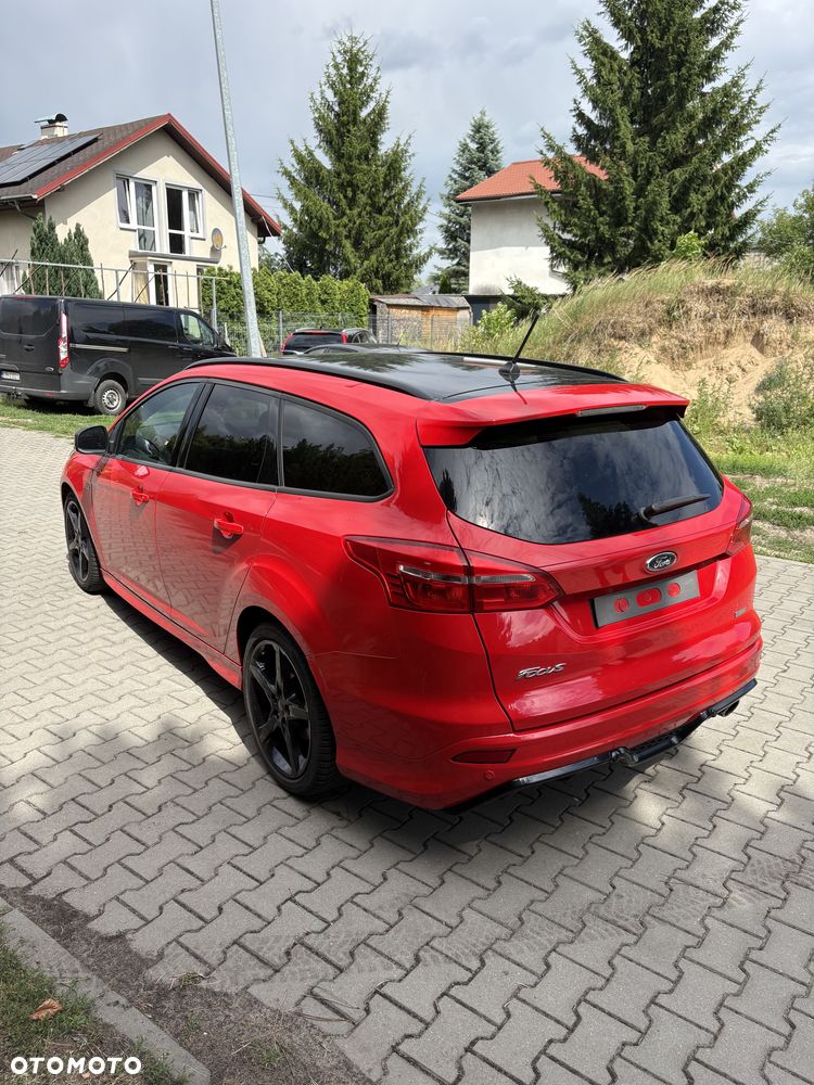 Ford Focus 1.5 EcoBoost ST-Line - 3
