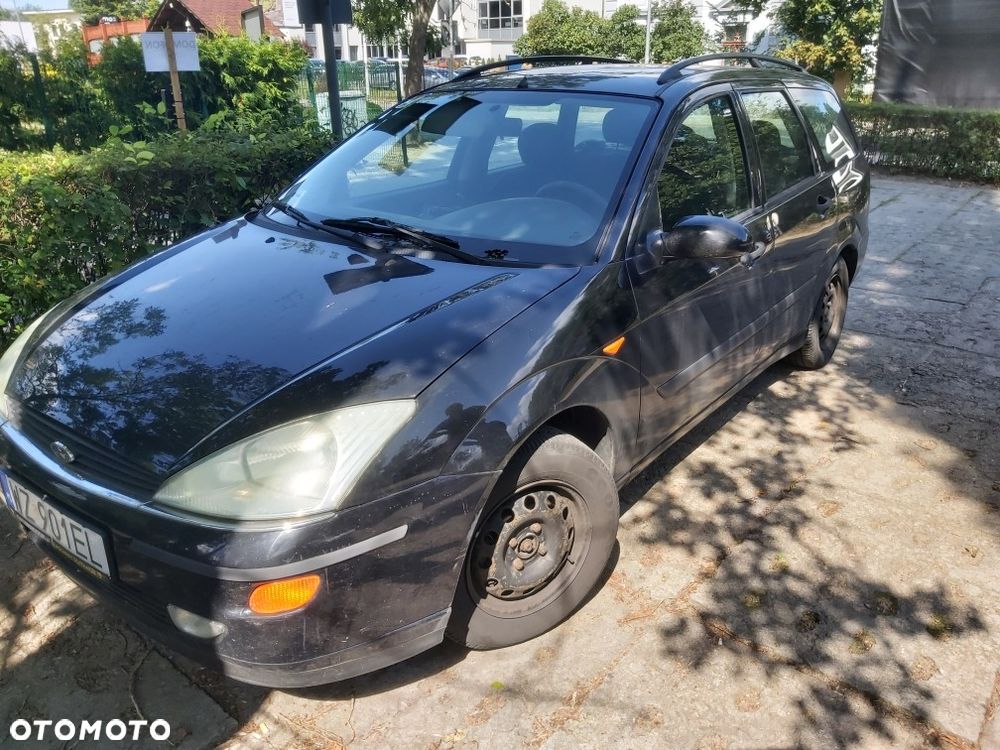 Ford Focus 1.6 Ghia - 1