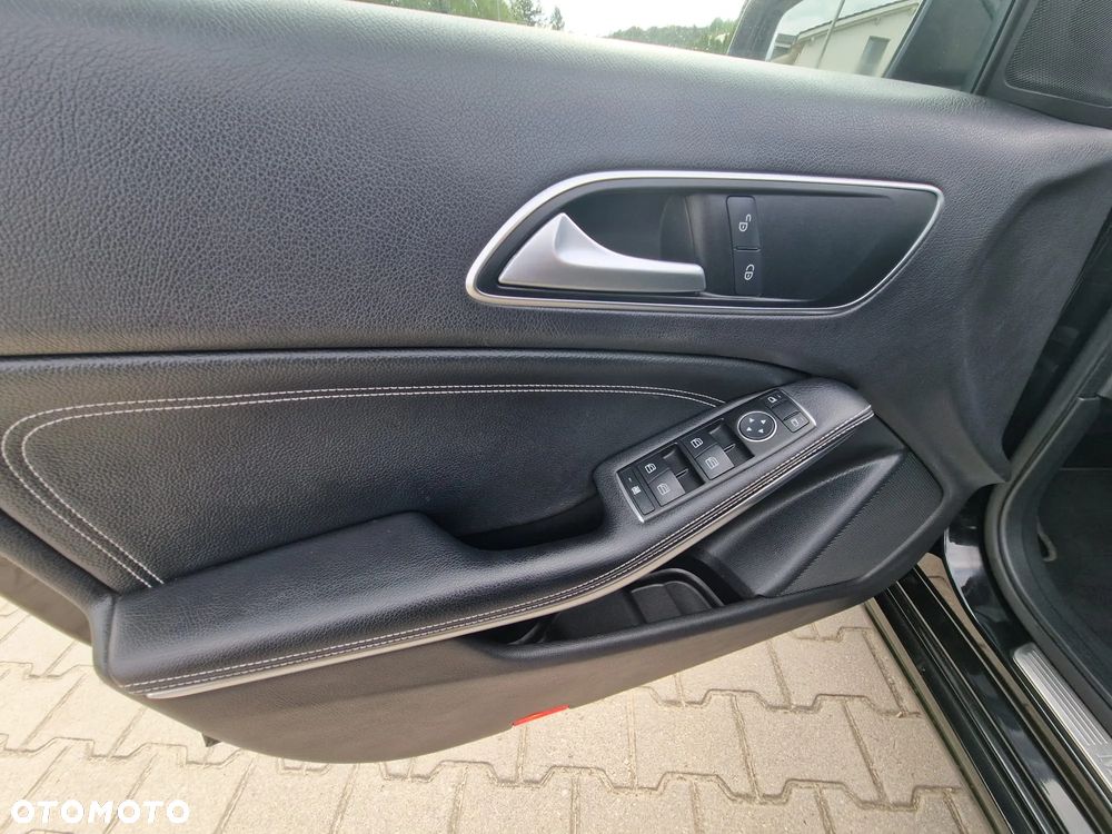 Mercedes-Benz Klasa A 200 CDI (BlueEFFICIENCY) 7G-DCT Urban - 11