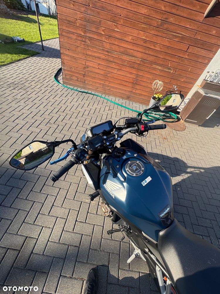 Honda CB - 9