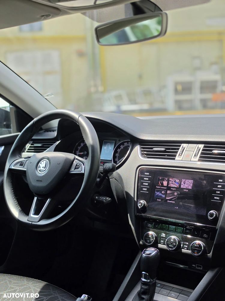 Skoda Octavia 1.6 TDI DSG Style - 14