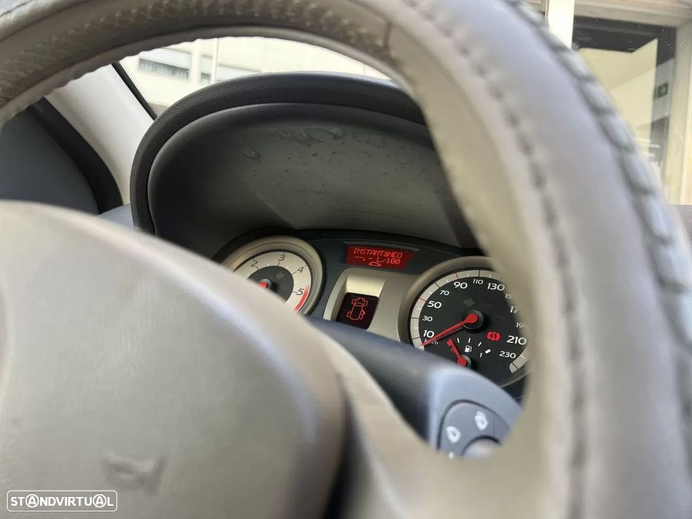 Renault Clio 1.5 dCi Initiale - 26