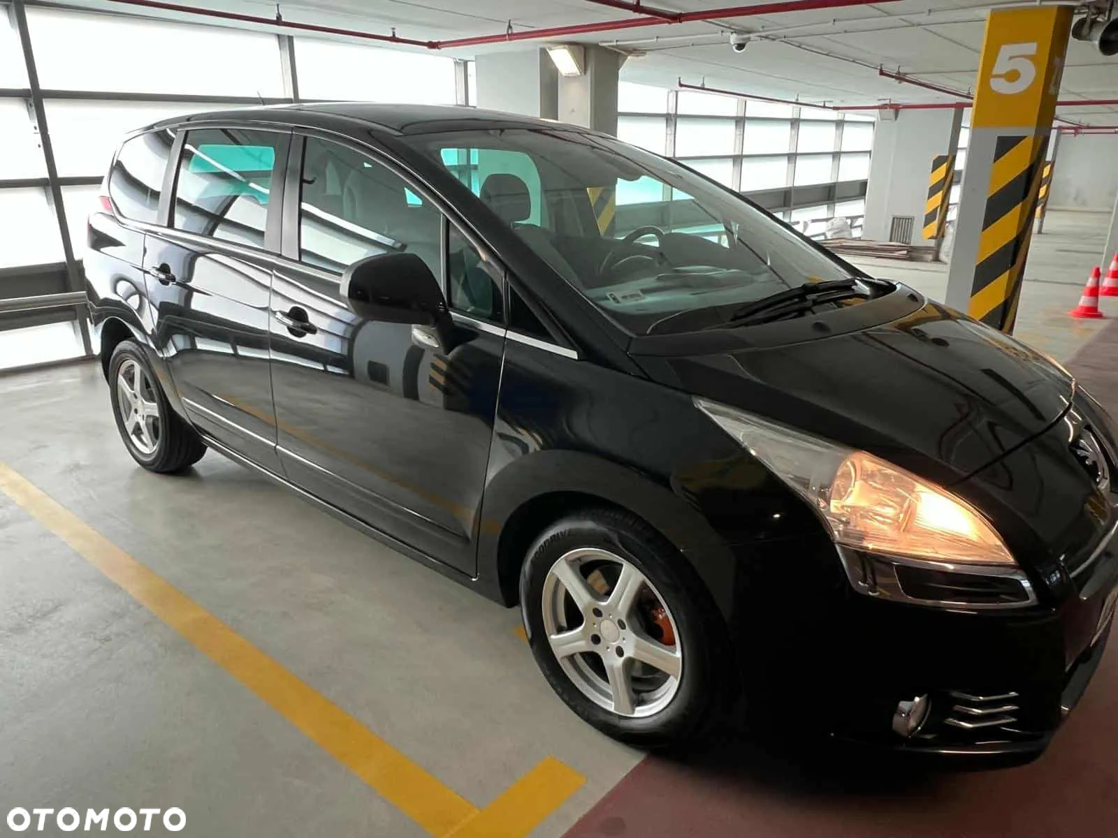 Peugeot 5008 - 4