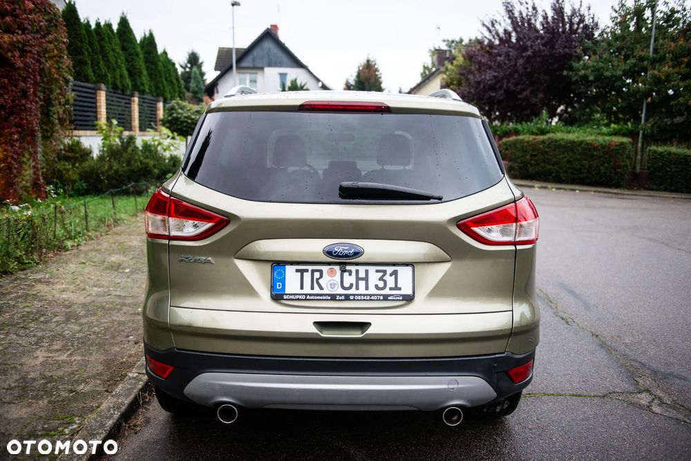 Ford Kuga 2.0 TDCi 2x4 Titanium - 6