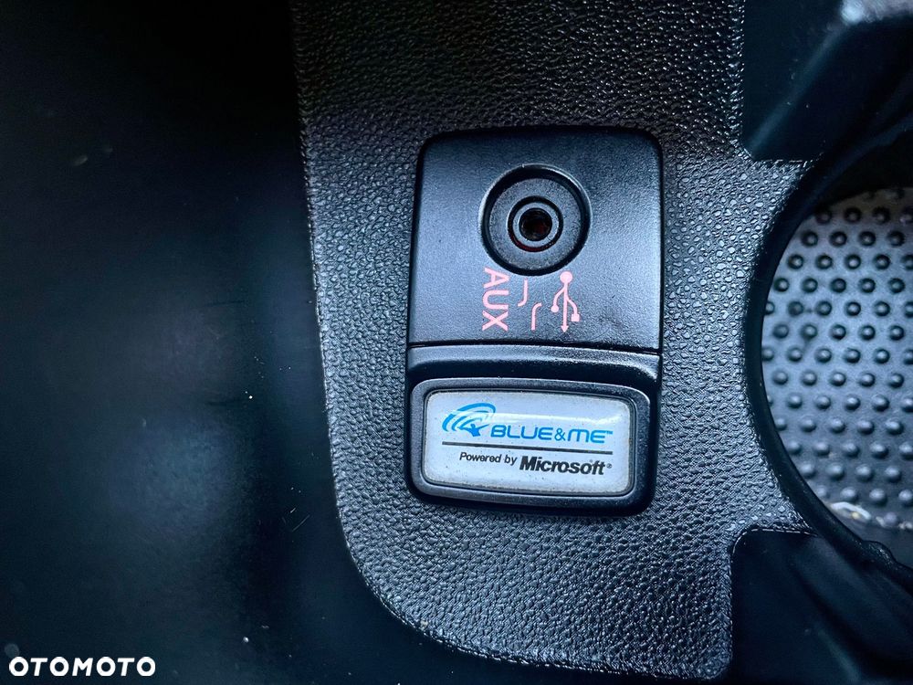 Fiat Punto Evo 1.4 8V Estiva Blue&Me Euro5 - 10