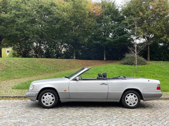 Mercedes-Benz E 200 Coupé - 4
