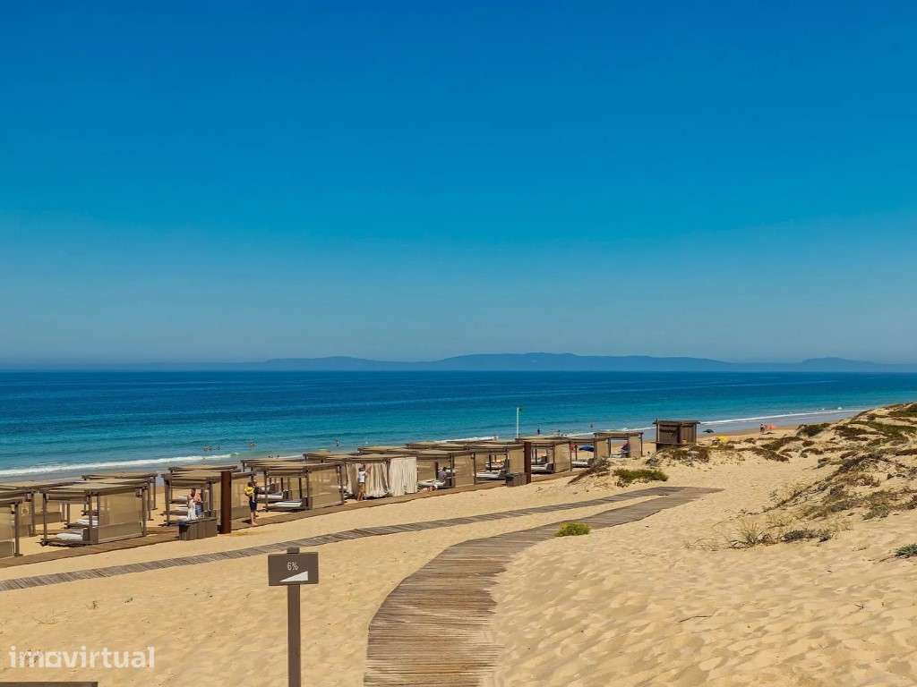 Moradia para Reabilitar a 2 Minutos da Praia do Pego - Grande imagem: 5/21