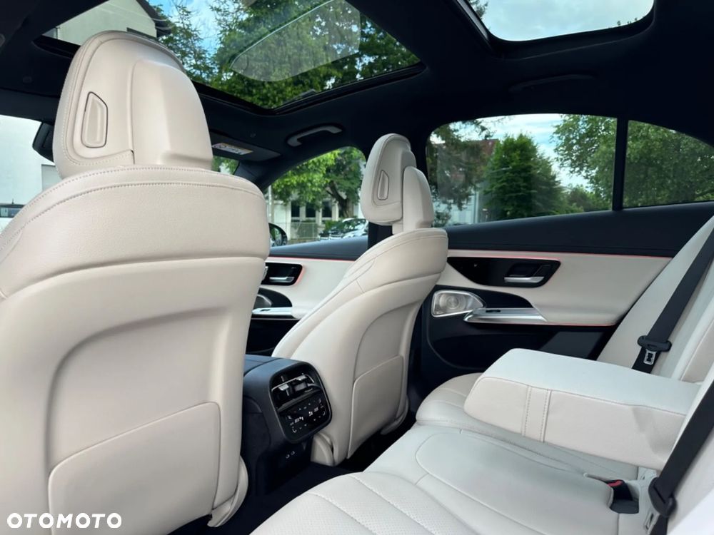 Mercedes-Benz Klasa E 220 d 4-Matic AMG - 8