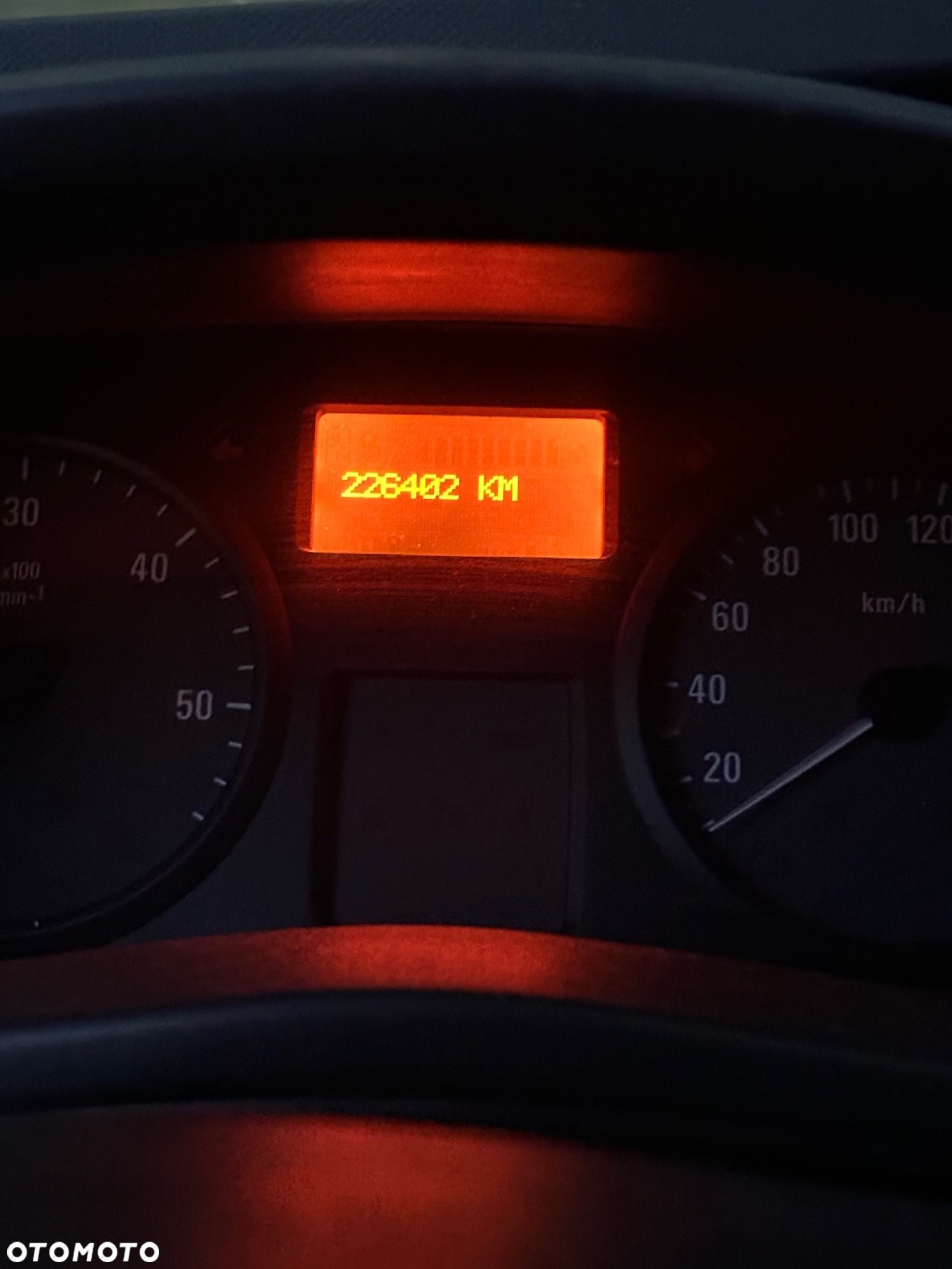 Opel vivaro - 10