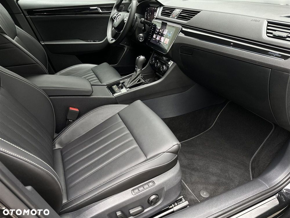 Skoda Superb 2.0 TDI SCR L&K DSG - 9