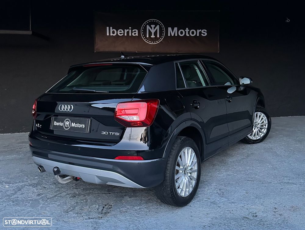 Audi Q2 30 TFSI Design - 10