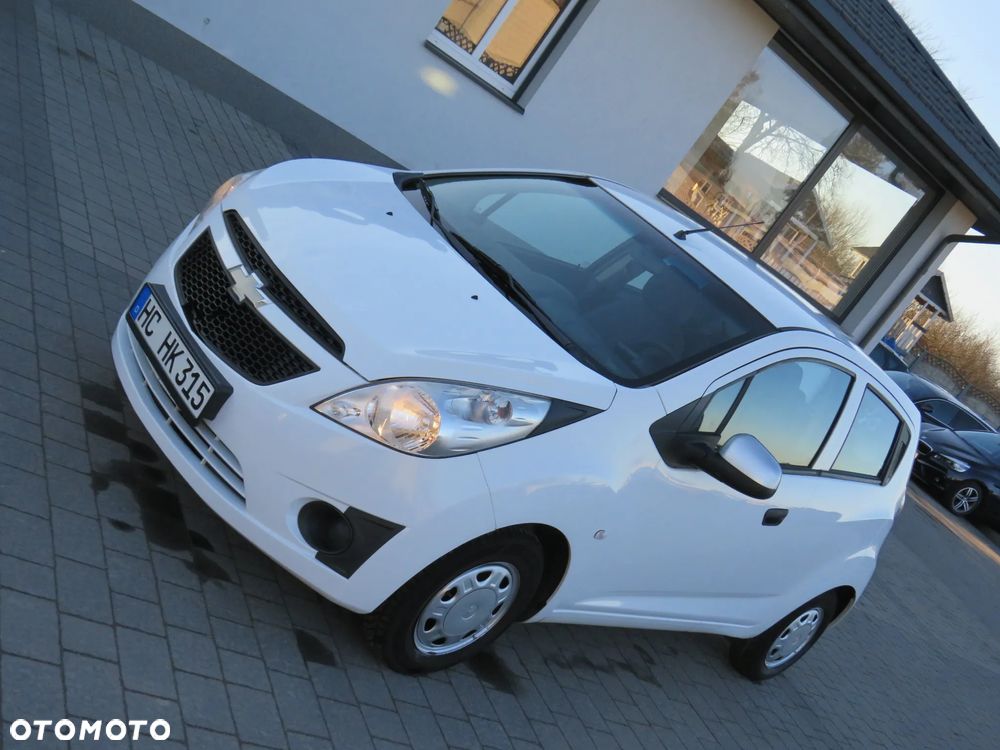 Chevrolet Spark 1.0 + - 4