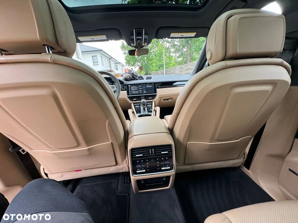 Porsche Cayenne Platinum Edition - 8