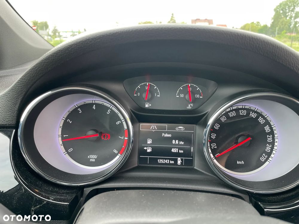 Opel Astra 1.4 T Dynamic - 9