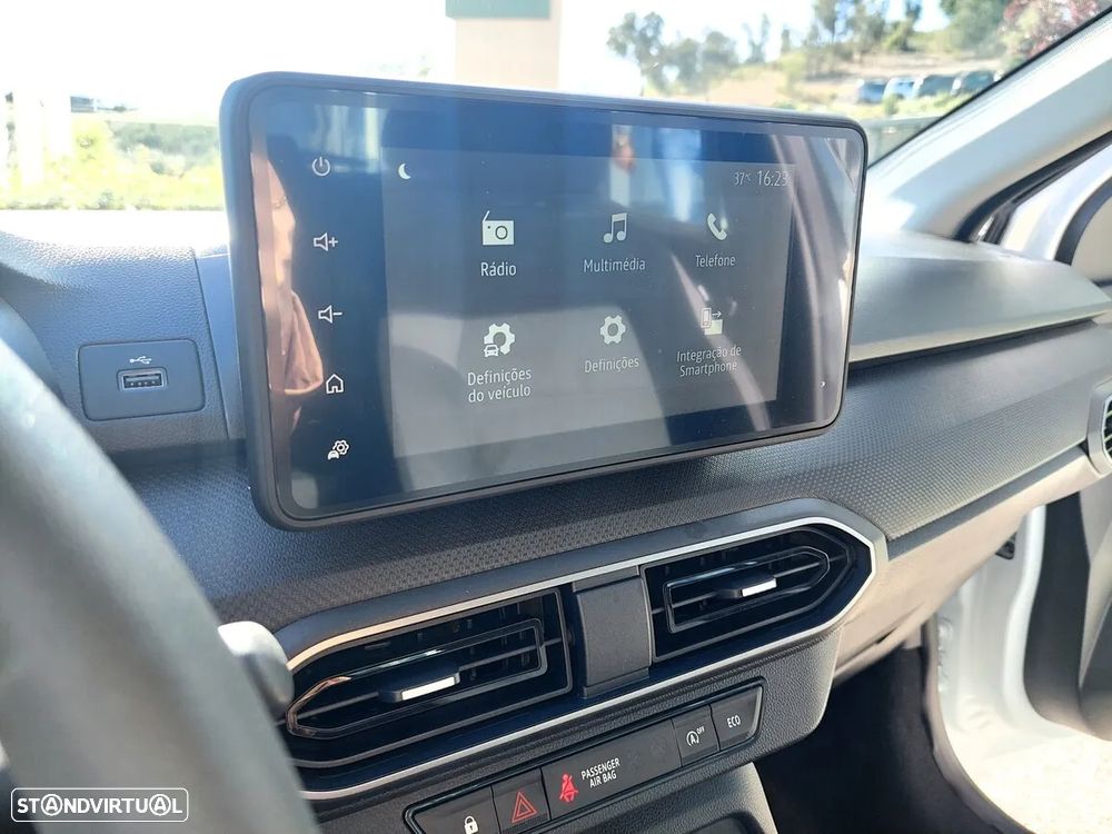 Dacia Sandero 1.0 SCe Essential - 16