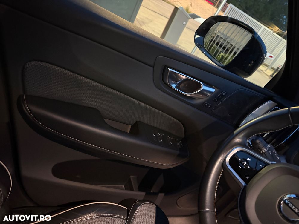 Volvo XC 60 B4 MHEV AT8 FWD R-Design - 13
