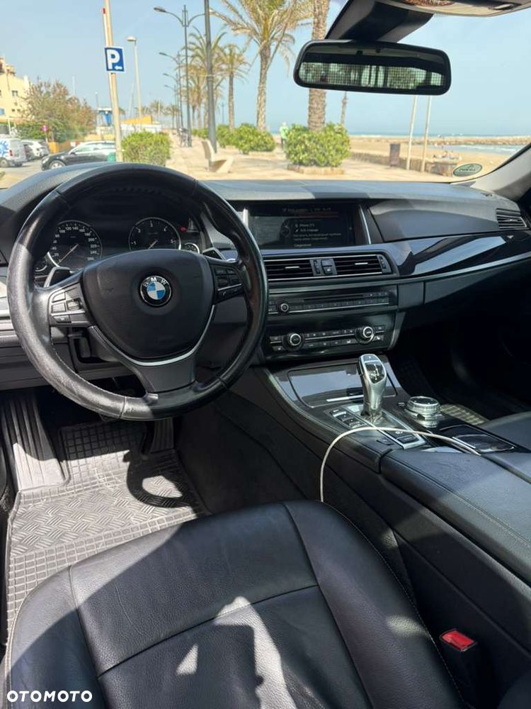 BMW Seria 5 525d Modern Line - 8
