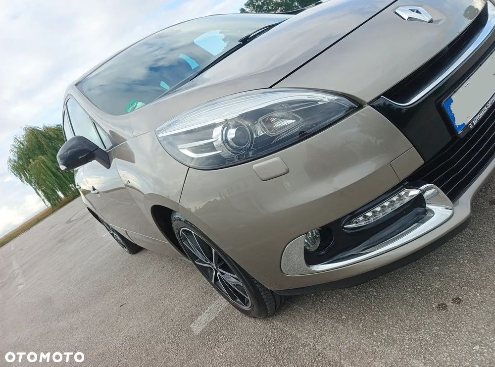 Renault Scenic Energy dCi 130 Euro 6 S&S Xmod Bose Edition - 12