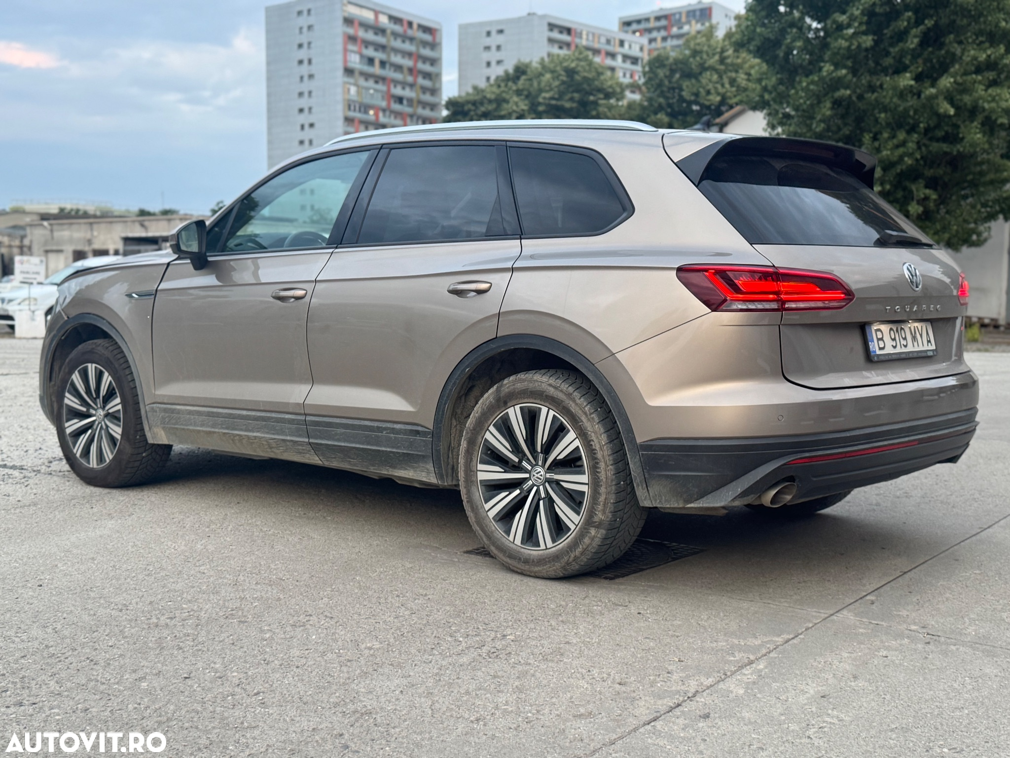 Volkswagen Touareg V6 TDI Style - 6