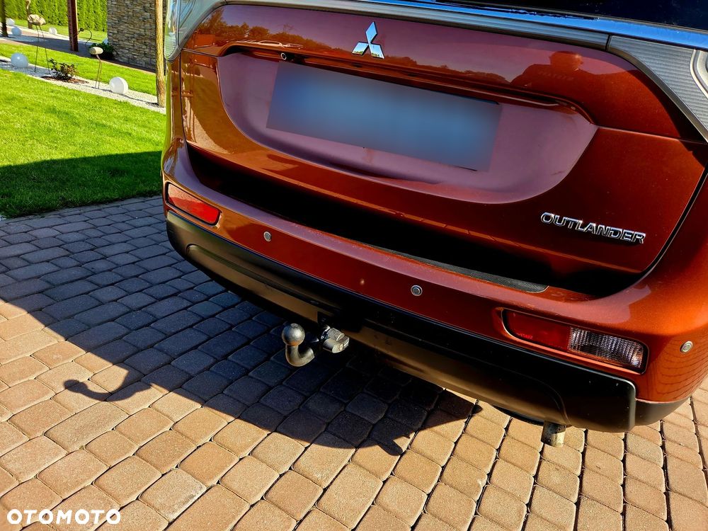 Mitsubishi Outlander - 13