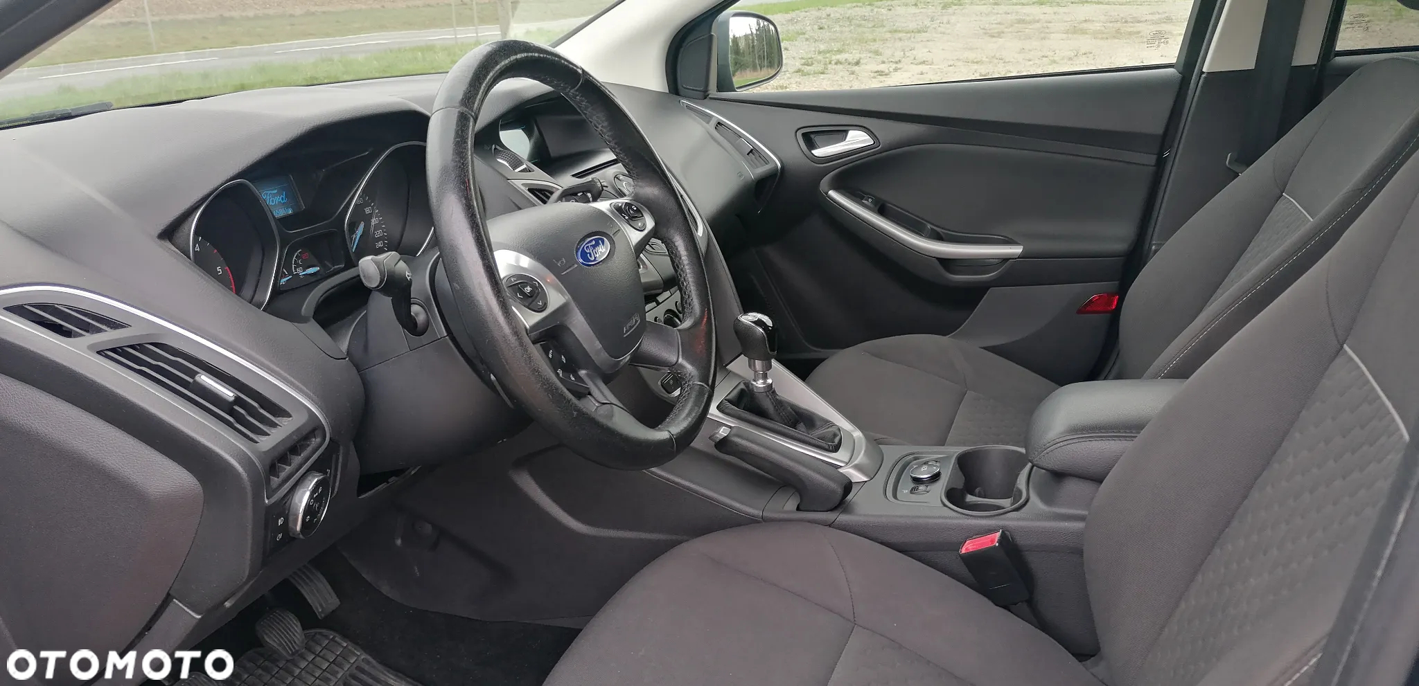 Ford Focus - 12
