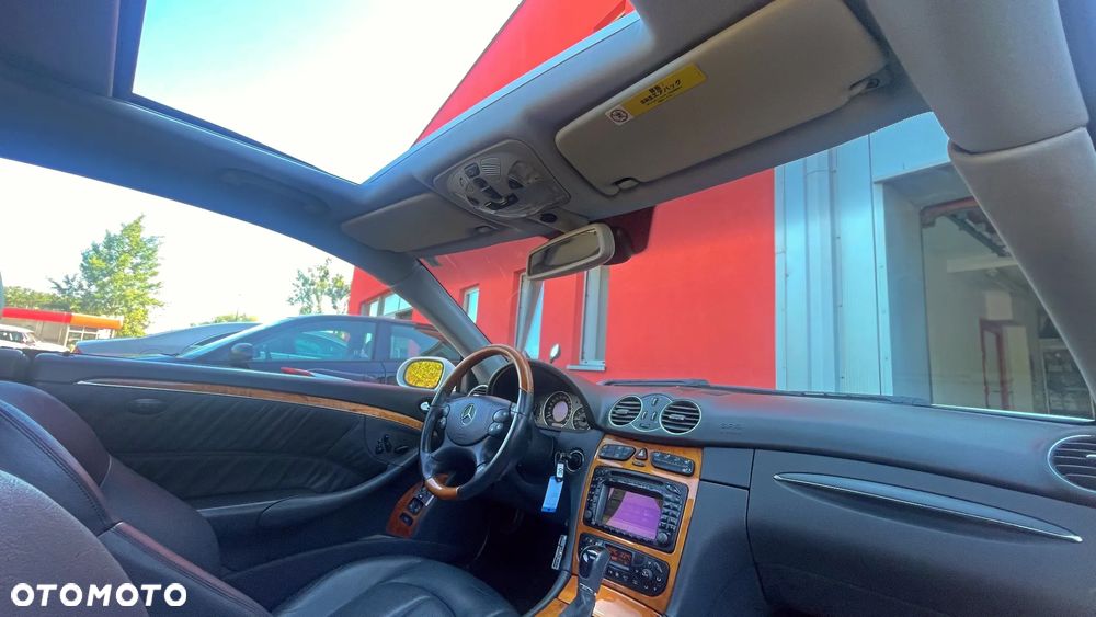 Mercedes-Benz CLK 320 Avantgarde - 2
