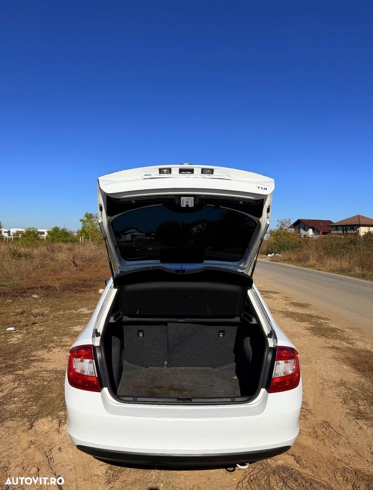 Skoda RAPID 1.6 TDI Active - 8